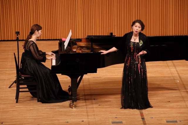 関森温子／野間裕美子